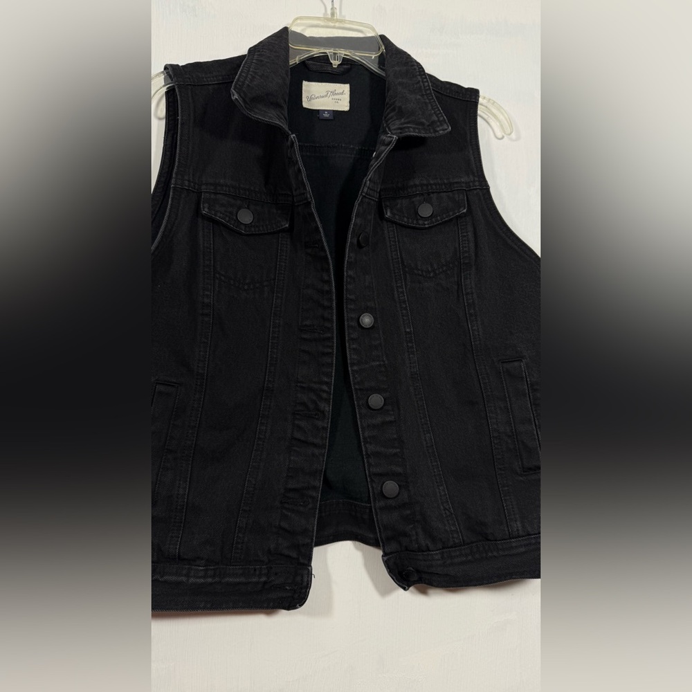 Universal Thread Size Medium Charcoal Black Denim Vest - Picture 2 of 12